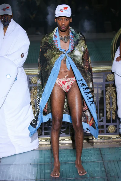Look 23